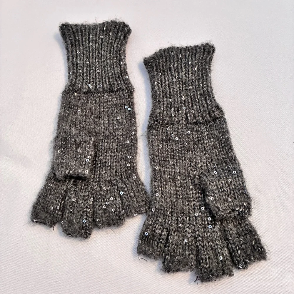 Mixit Women's Knit Gray/ Silver Sequins Fingerless Gloves One Size